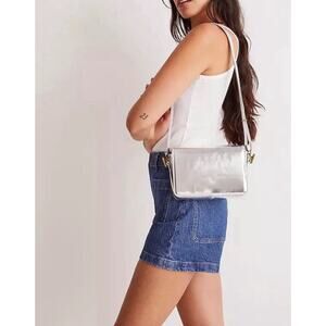 MADEWELL The‎ Toggle Flap Crossbody Bag in Specchio Leather - Silver